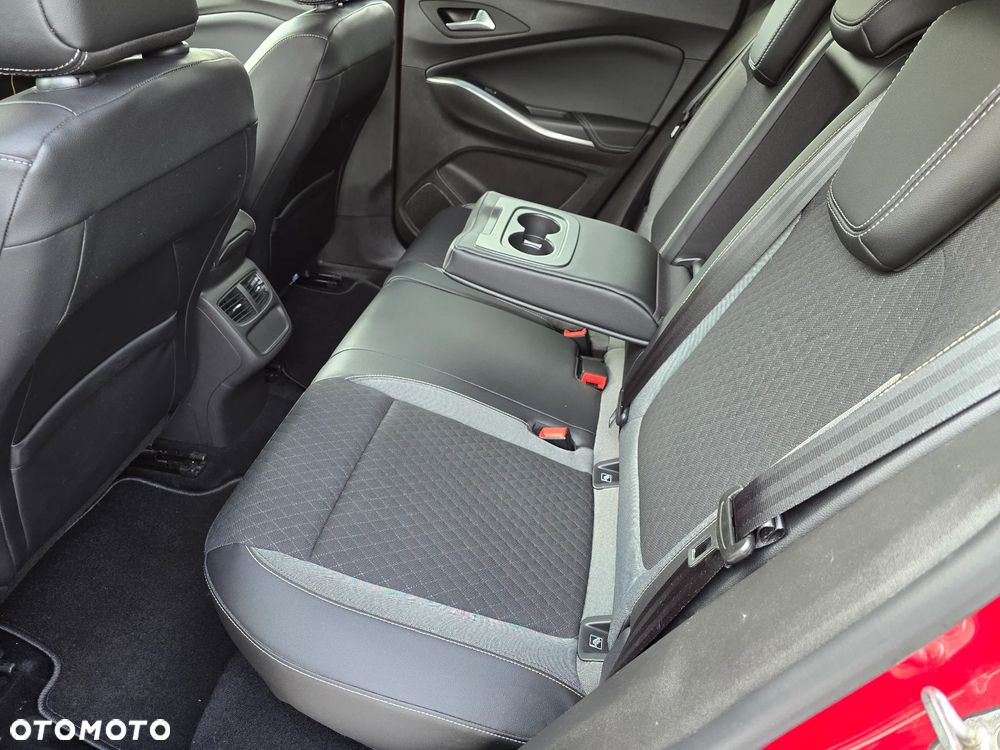 Opel Grandland 1.2 DI GS Line - 27