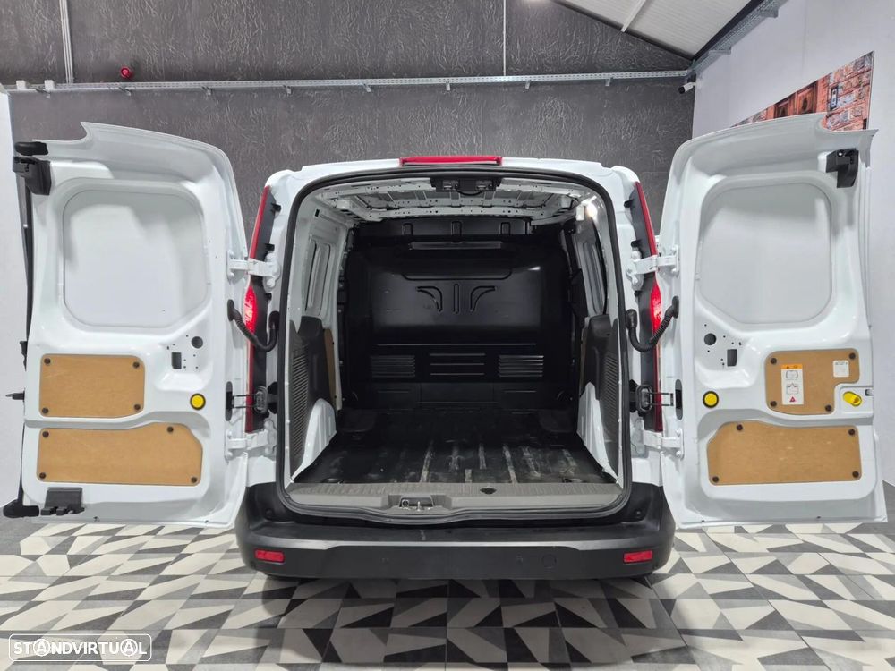 Ford Transit Connect Outro - 9