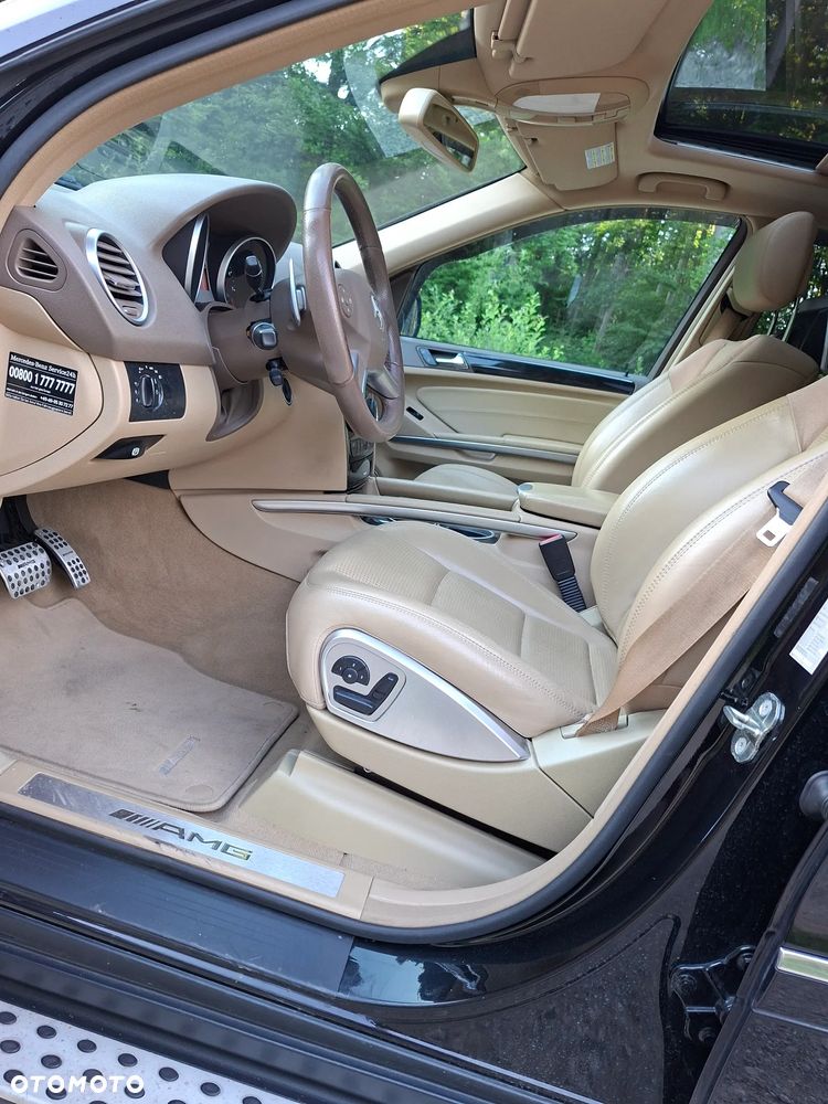 Mercedes-Benz ML - 13
