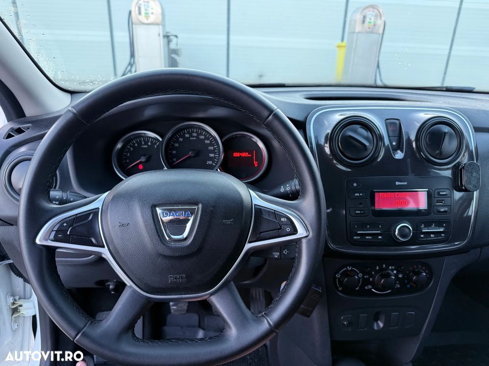 Dacia Logan TCe 90 Essential - 7