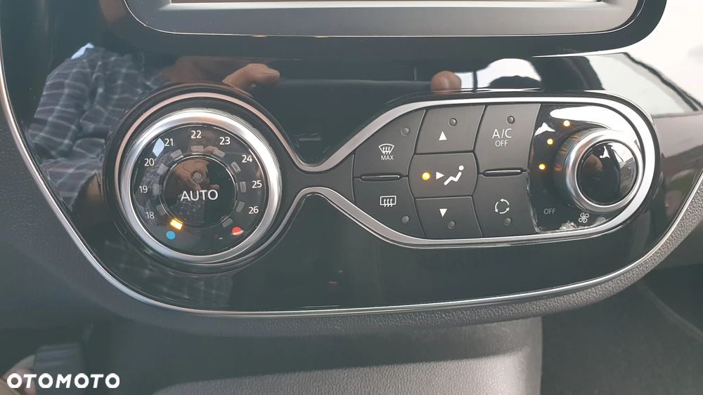 Renault Captur TCe 100 BUSINESS EDITION - 31