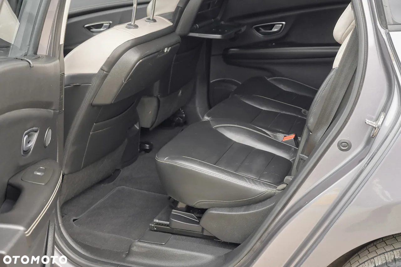 Renault Grand Scenic - 18