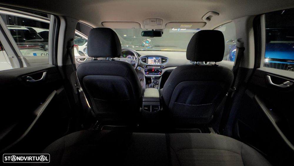 Hyundai Ioniq 1.6 GDI HEV Hybrid Tech - 38