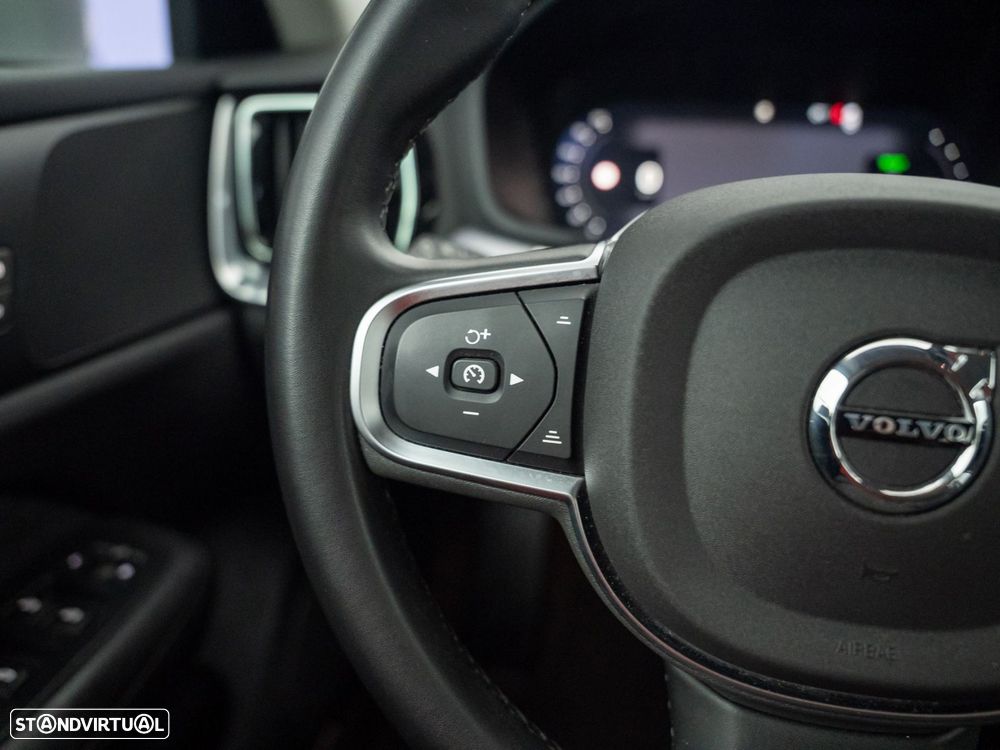 Volvo V60 2.0 T6 AWD TE Core - 23
