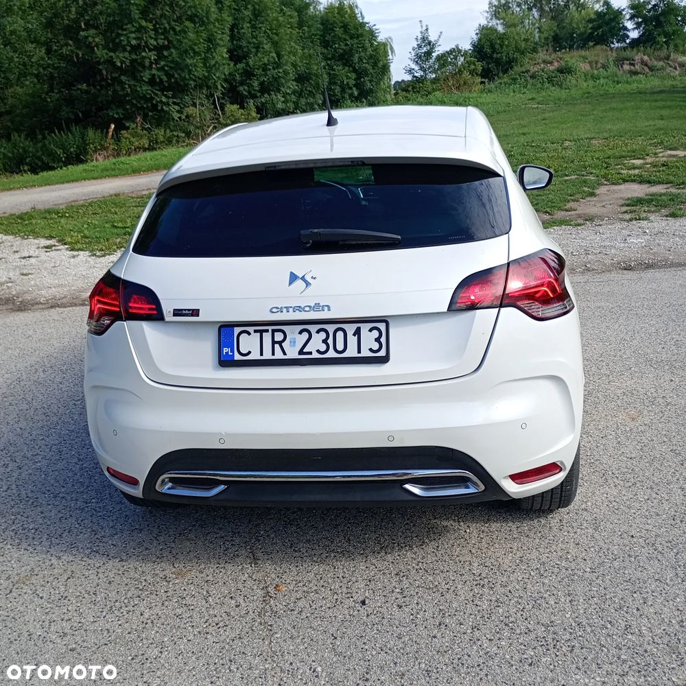 Citroën DS4 e-HDi 115 Chic - 4