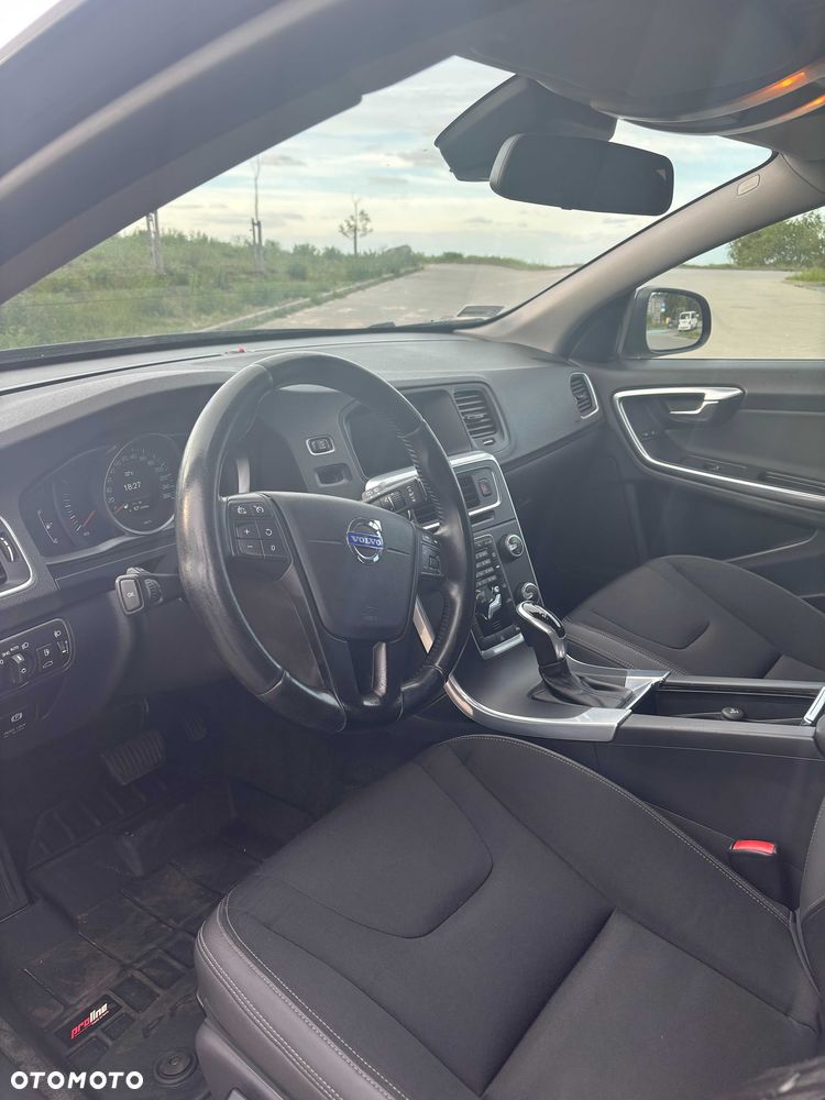 Volvo V60 - 8