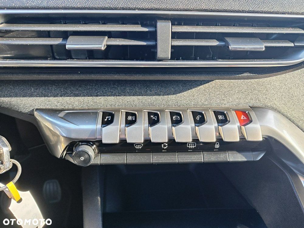 Peugeot 3008 1.2 PureTech Active - 13