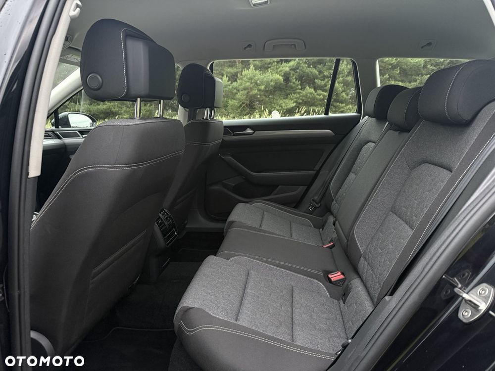 Volkswagen Passat 2.0 TDI BMT Highline DSG7 - 19