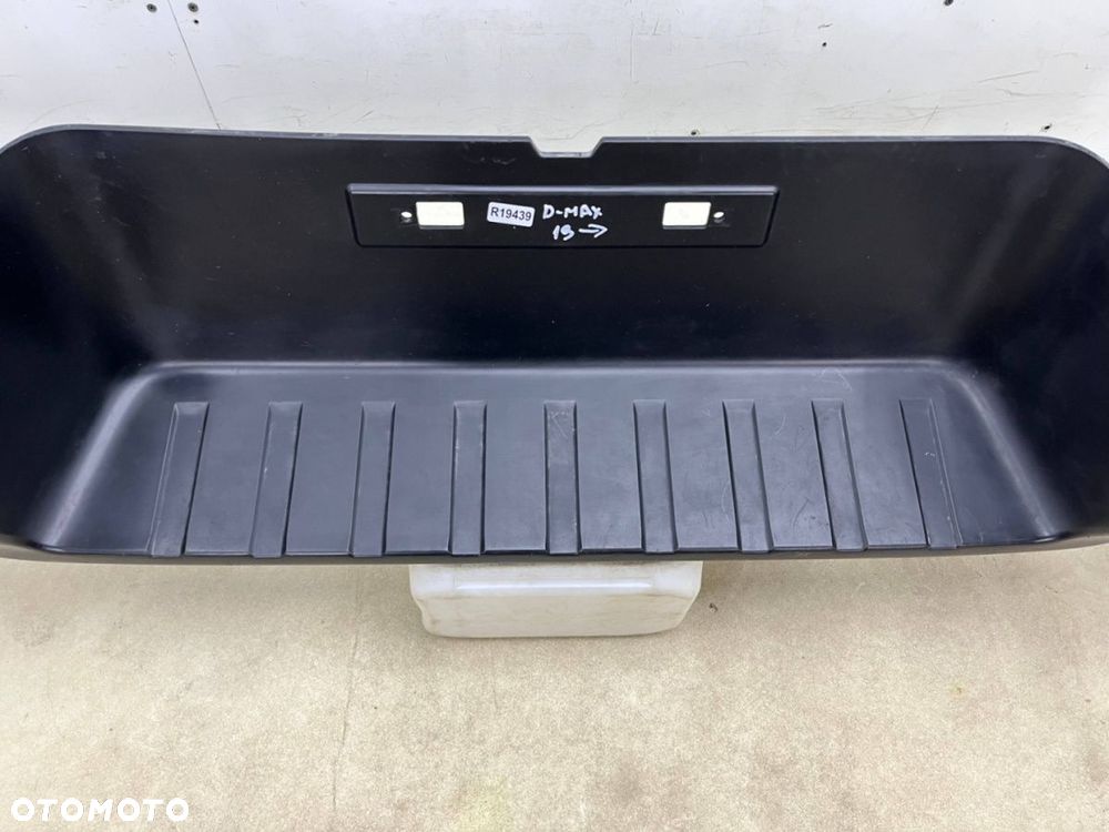 Zderzak tylny Isuzu D-Max DMax 3 Mazda BT-50 BT50 III 19r- nakładka zderzaka stopień PDC tylna belka - 7