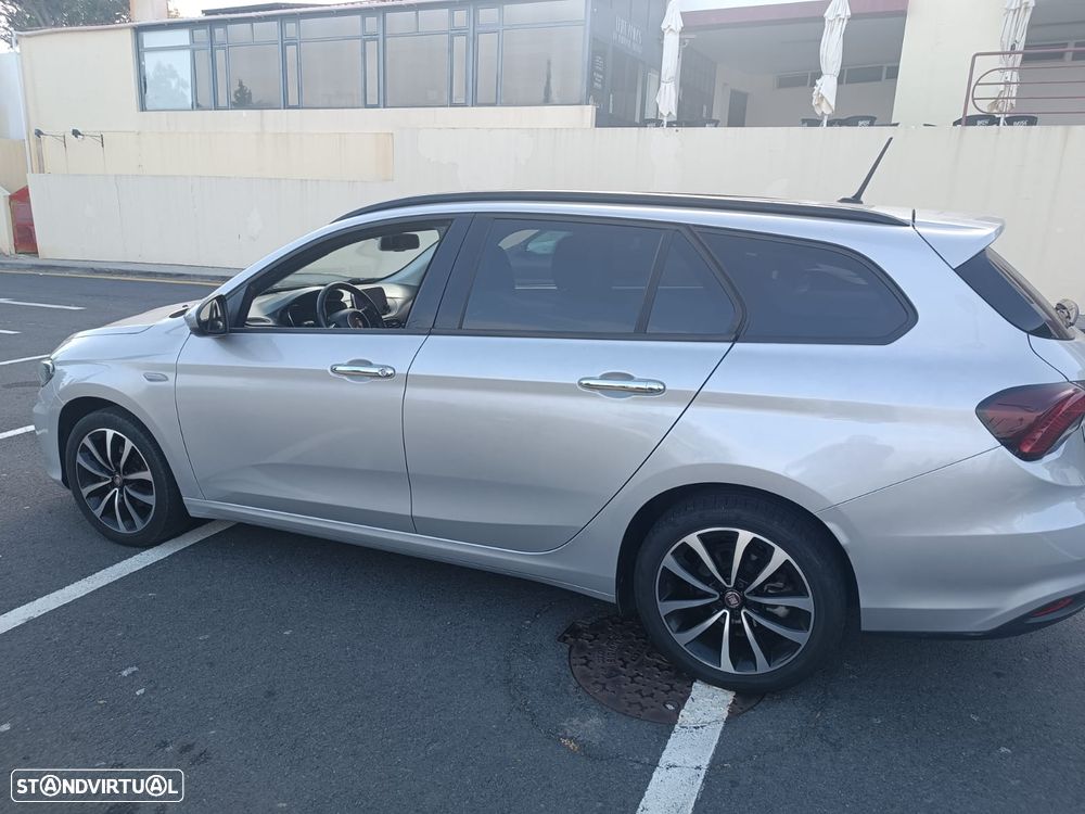 Fiat Tipo Station Wagon 1.3 M-Jet Lounge Tech J17 - 1