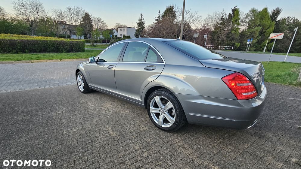 Mercedes-Benz Klasa S 350 CDI 4Matic DPF 7G-TRONIC BlueEFFICIENCY - 13