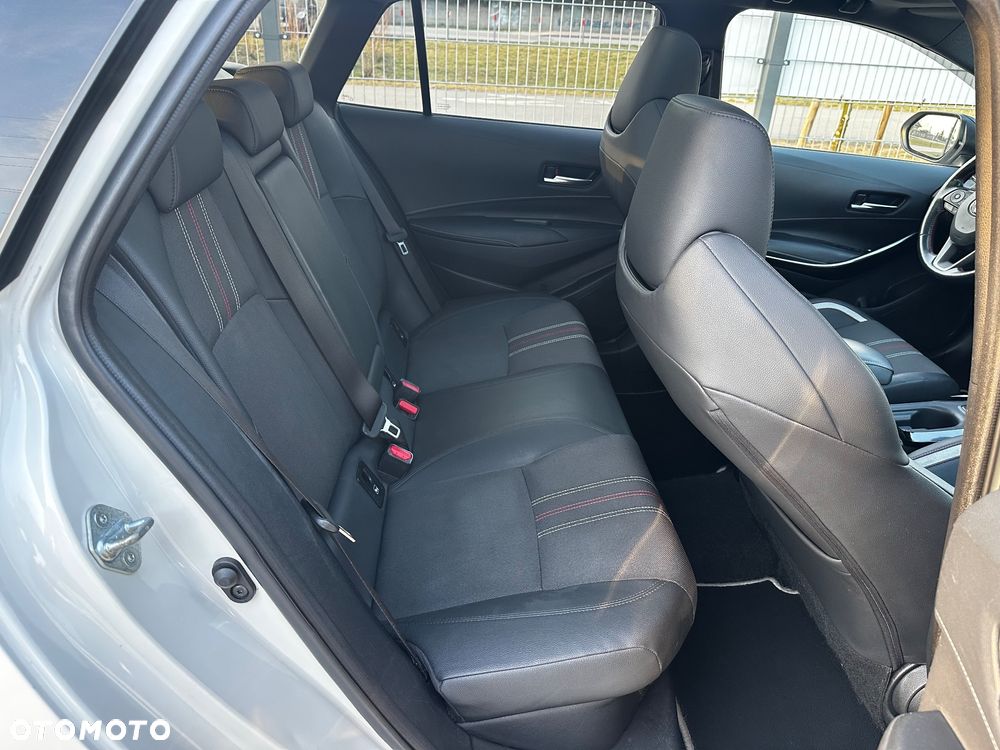 Toyota Corolla 2.0 Hybrid GR Sport - 29