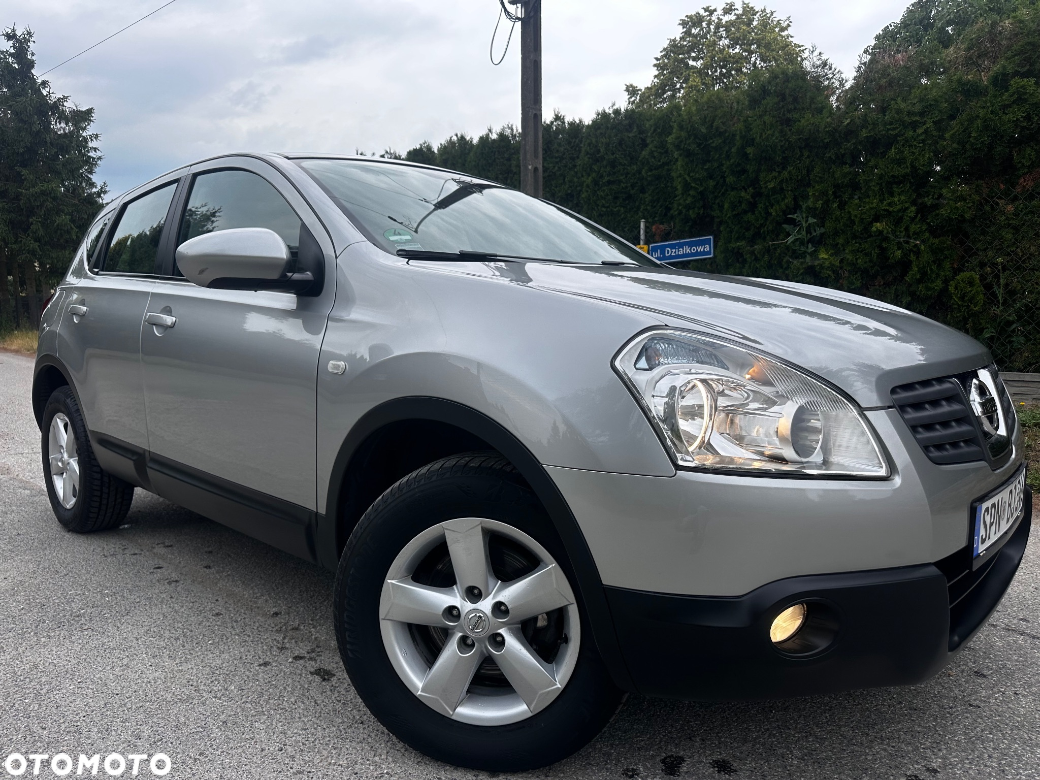 Nissan Qashqai 1.6 visia - 2