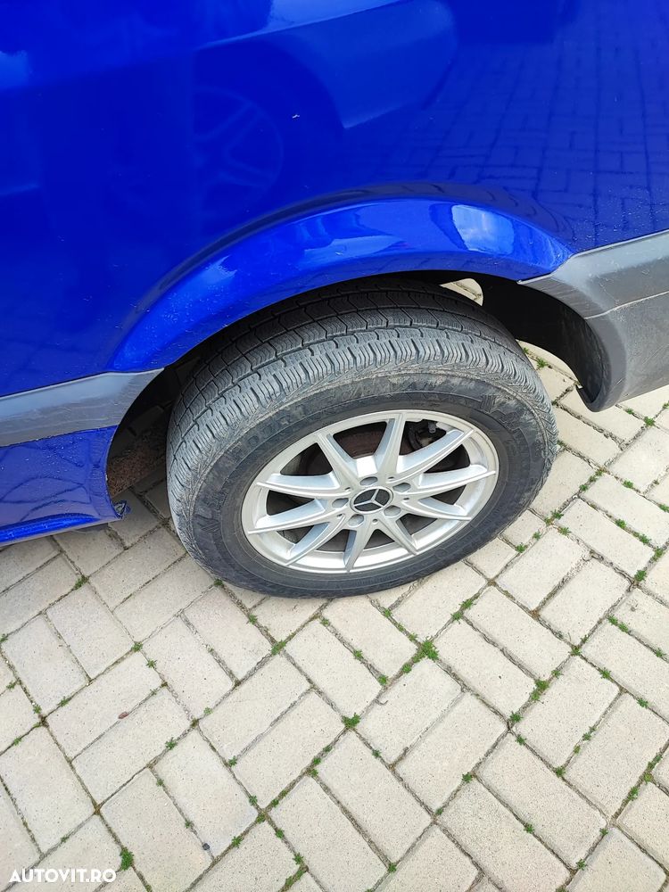 Mercedes-Benz Vito Kompakt Aut. Mixto - 18