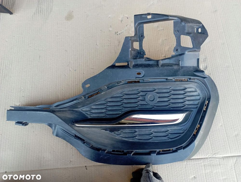 OPEL GRANDLAND KRATKA LISTWA ZDERZAKA PRAWA PRZÓD C06757091 - 1