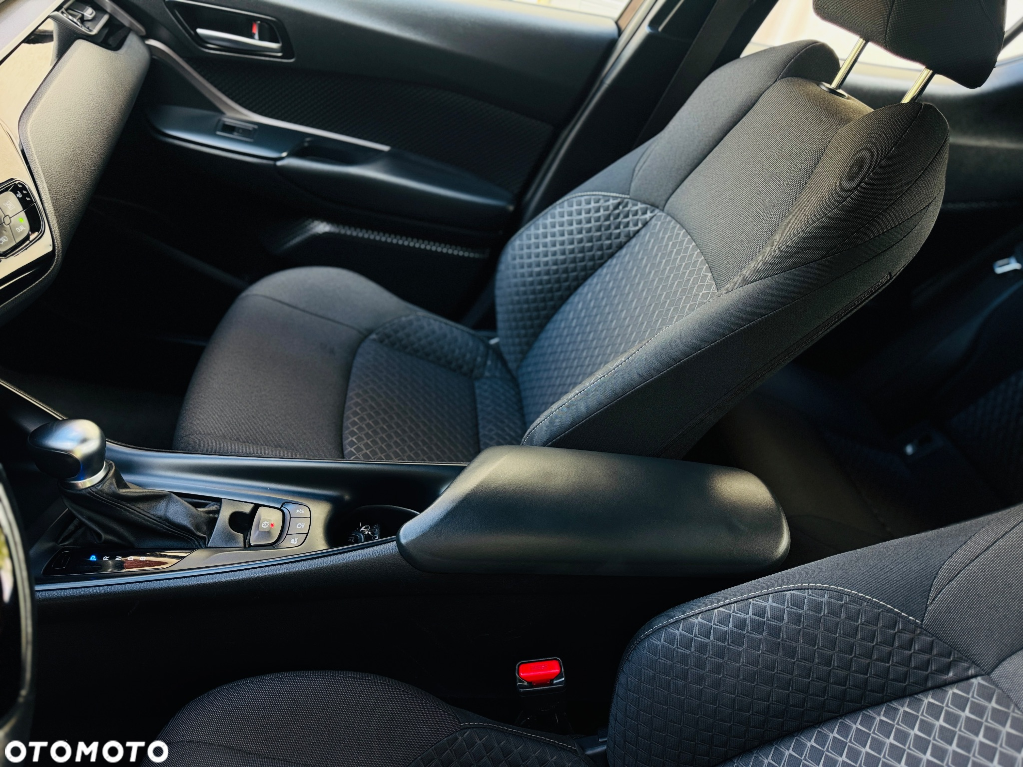 Toyota C-HR 1.8 Hybrid Style - 16