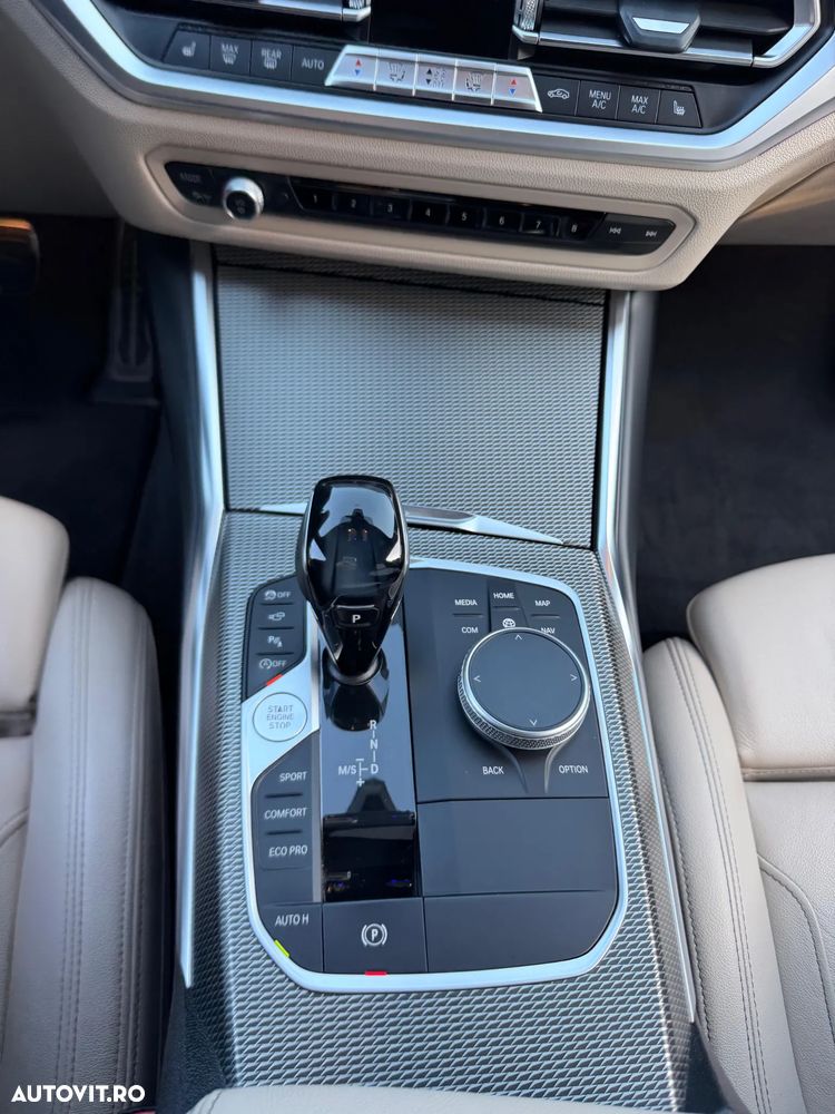 BMW Seria 3 330i Aut. M Sport - 16