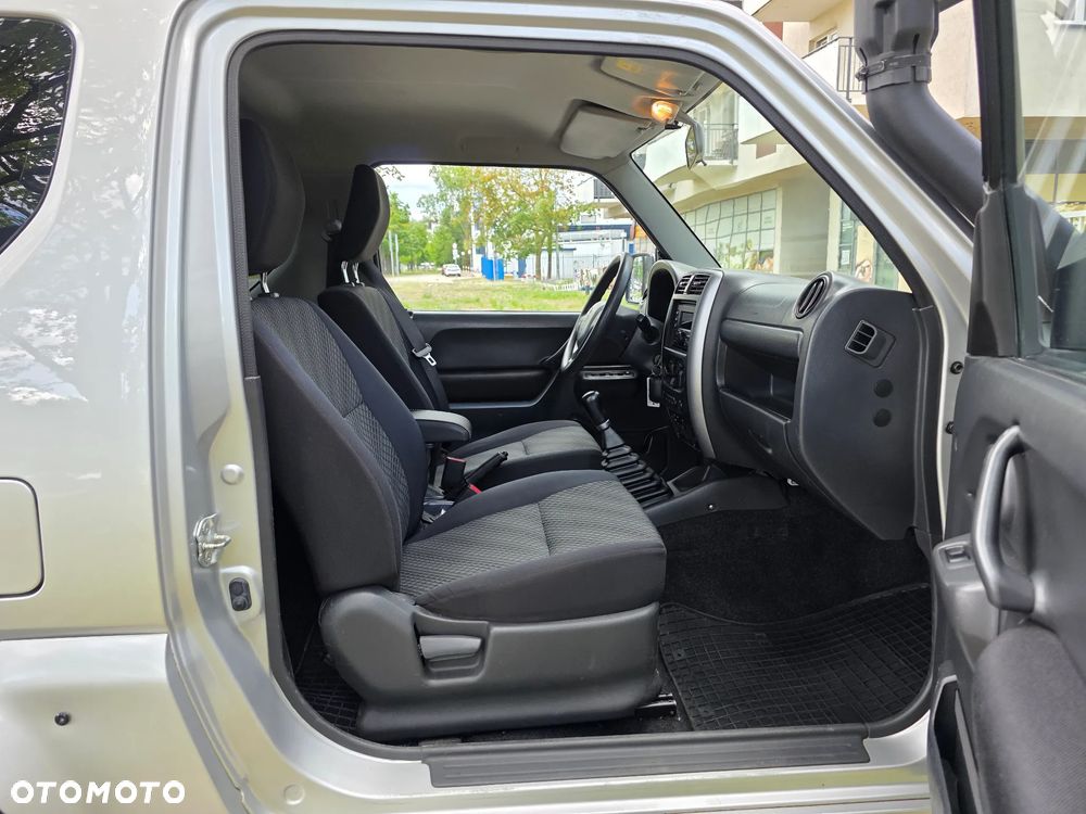 Suzuki Jimny 1.3 Elegance - 27