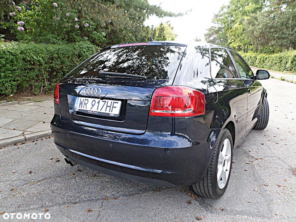 Audi A3 3-drzwiowe 2.0 TDI DPF Ambition - 3