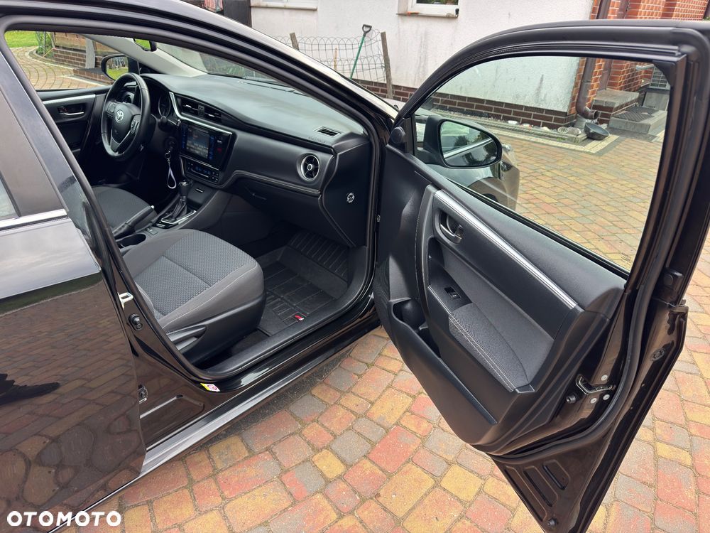 Toyota Corolla - 25