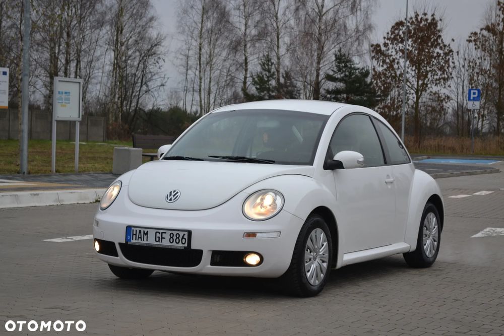 Volkswagen New Beetle - 24