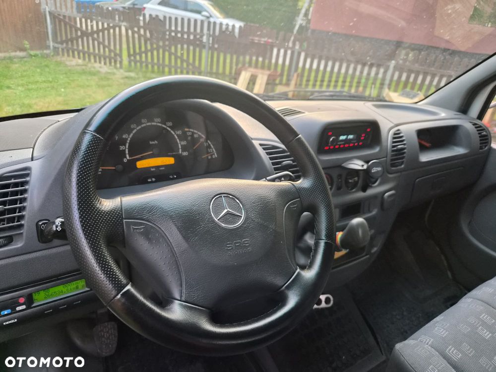 Mercedes-Benz Sprinter - 9