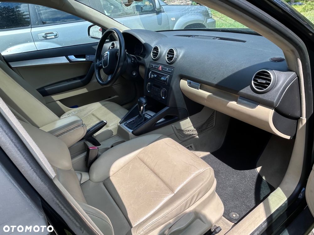 Audi A3 Sportback 2.0T FSI Ambition S tronic - 11