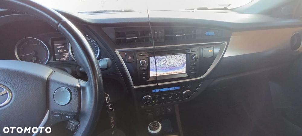 Toyota Auris 1.6 Valvematic Comfort - 9