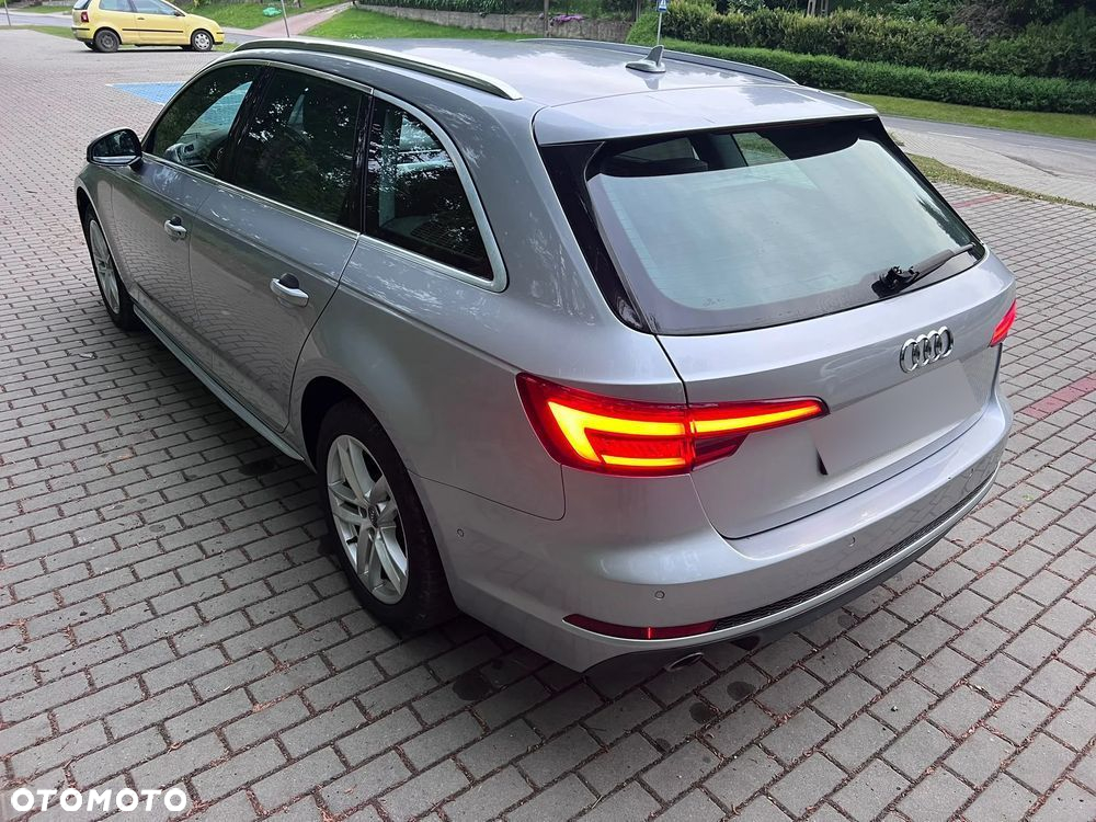 Audi A4 - 4