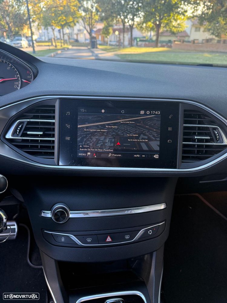 Peugeot 308 SW BlueHDi 130 EAT8 Stop & Start Tech Edition - 10