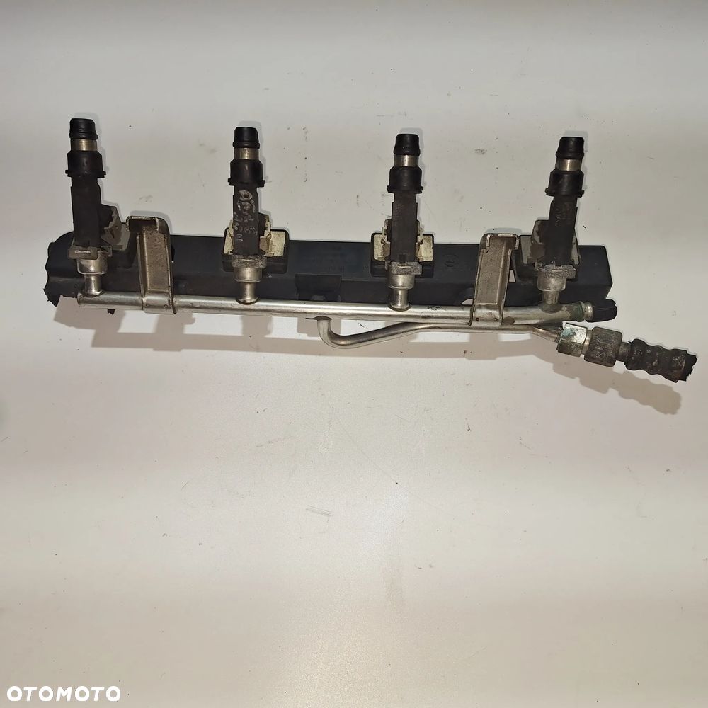 LISTWA WTRYSKOWA OPEL 09152039A 000055194 25313846 - 6