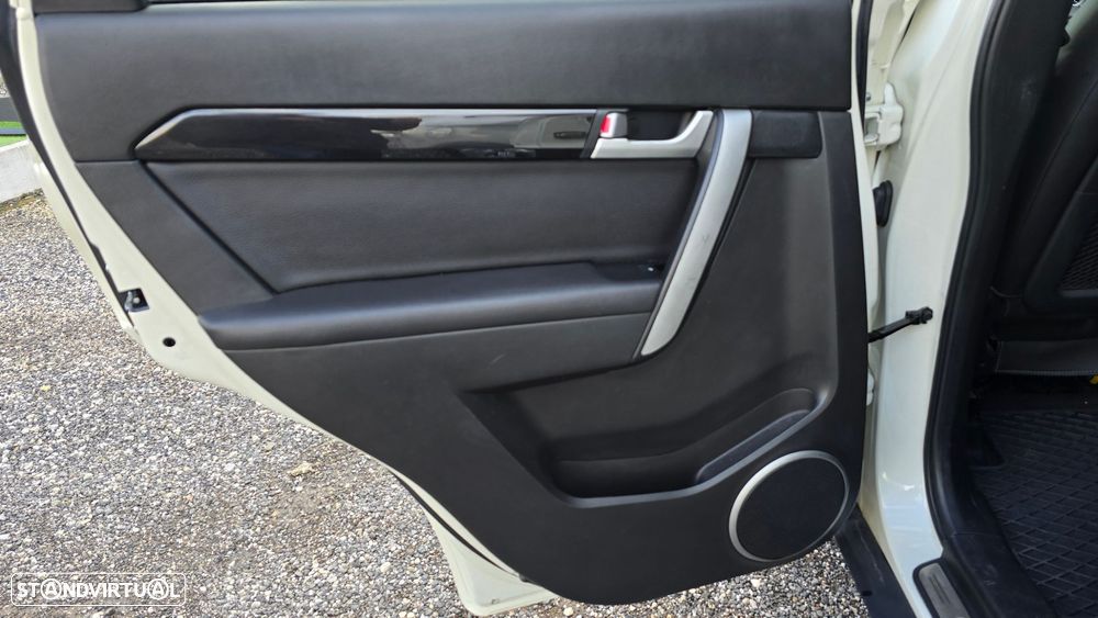 Chevrolet Captiva - 36