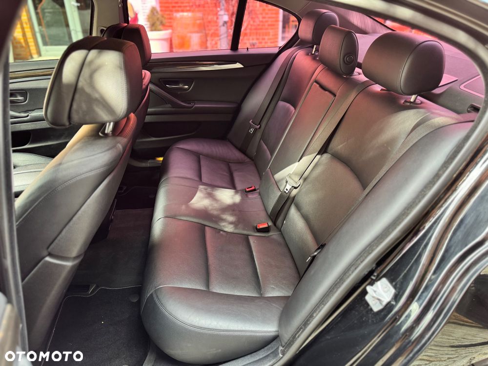 BMW Seria 5 - 34