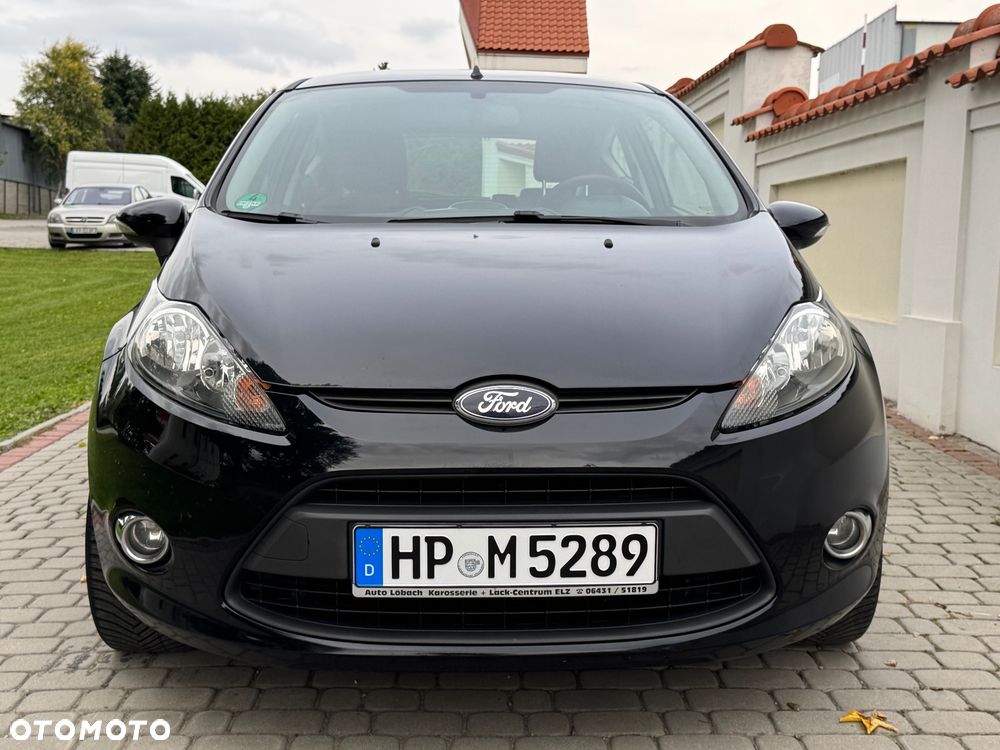 Ford Fiesta - 32