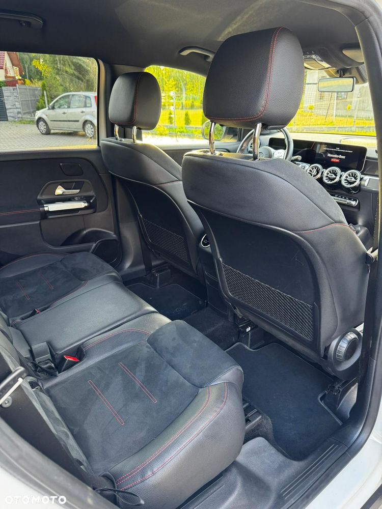 Mercedes-Benz GLB 200 AMG Line 7G-DCT - 11