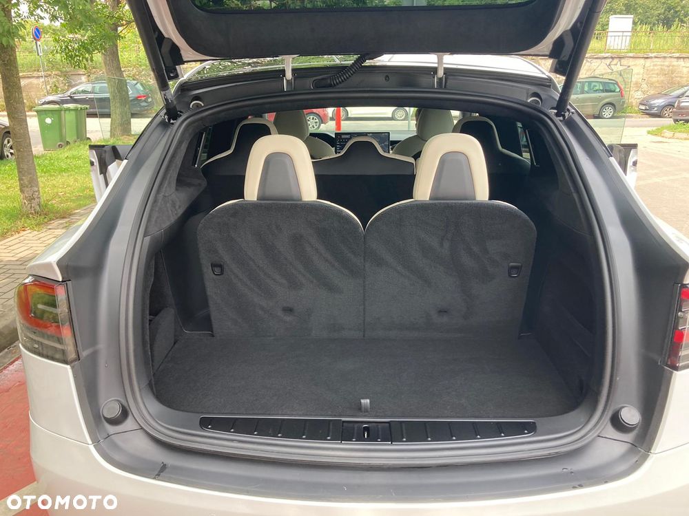 Tesla Model X Long Range AWD - 12