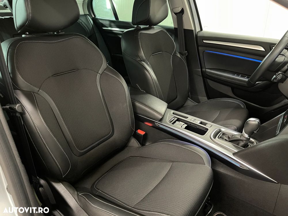 Renault Megane TCe EDC Intens - 11