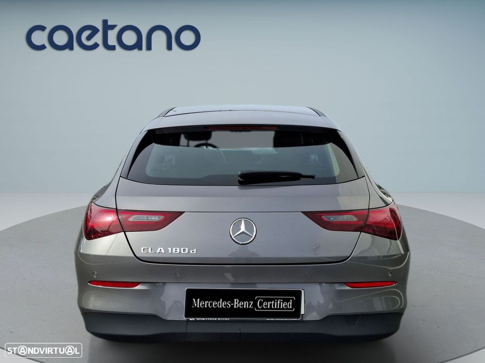 Mercedes-Benz CLA 180 d Shooting Brake AMG Line Aut. - 7