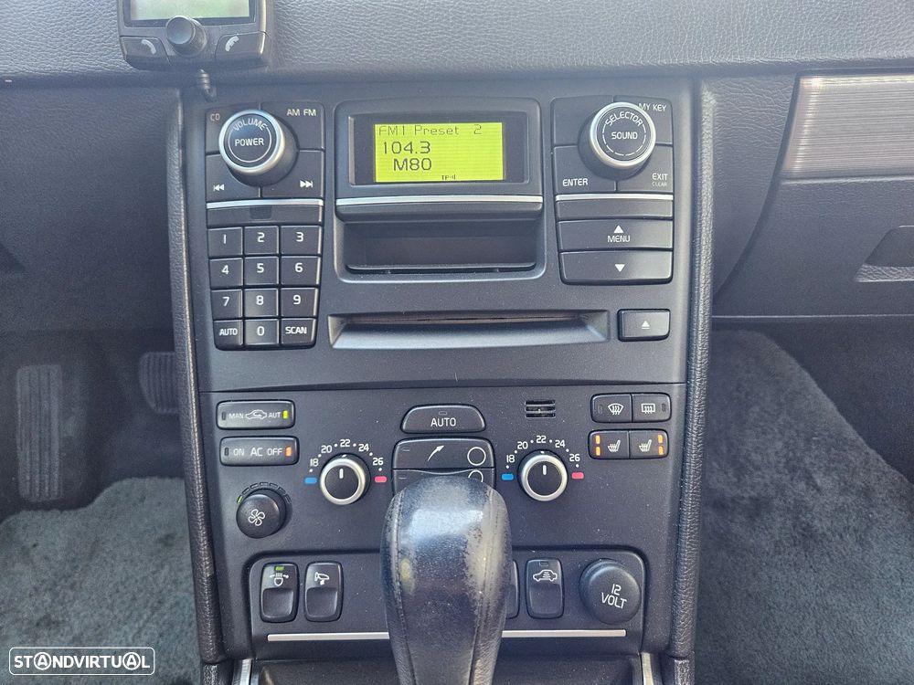 Volvo XC 90 2.4 D5 5L Executive G. - 15