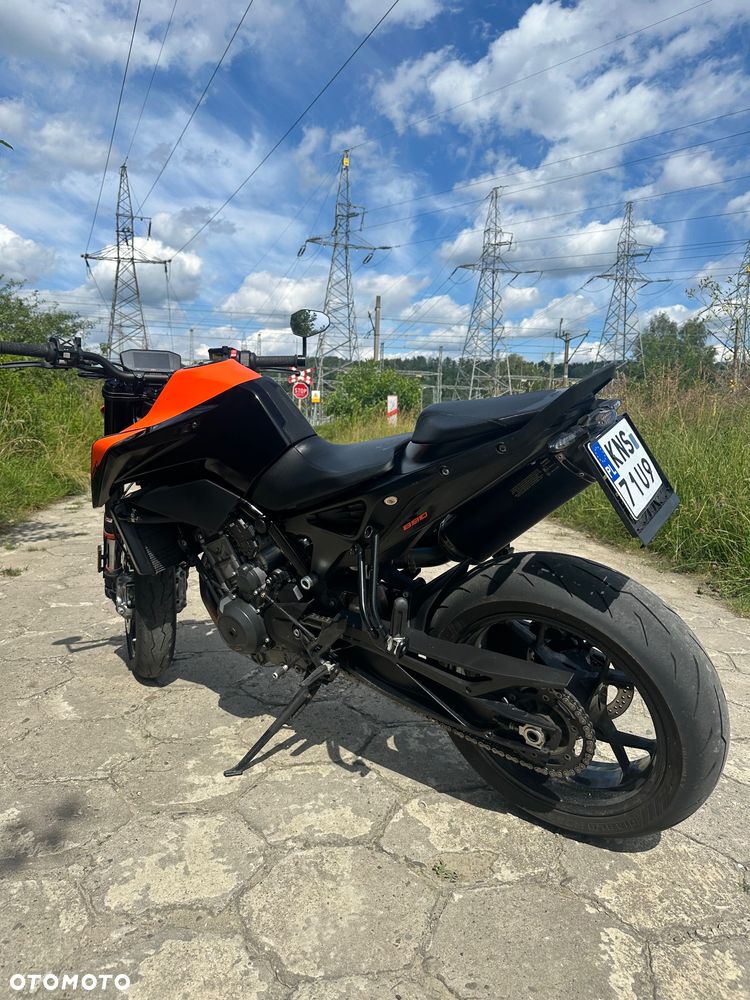 KTM DUKE 890 - 11