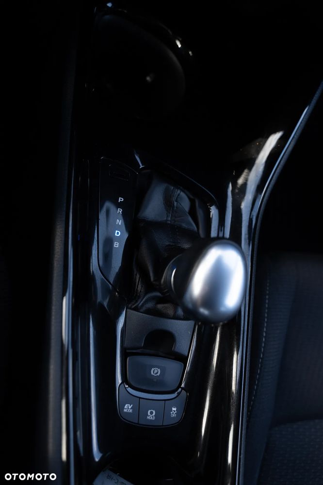 Toyota C-HR - 32