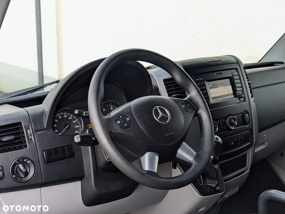 Mercedes-Benz Sprinter - 6