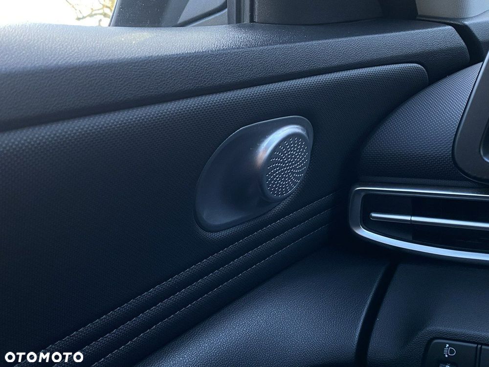 Hyundai Elantra - 15