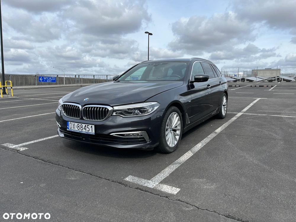 BMW Seria 5 520i Luxury Line - 11