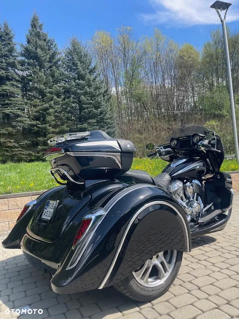 Indian Roadmaster - 8