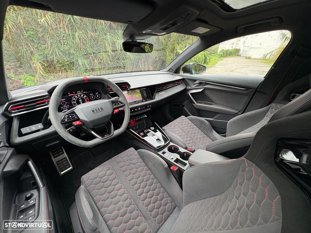 Audi RS3 Sportback 2.5 TFSI quattro S tronic - 38