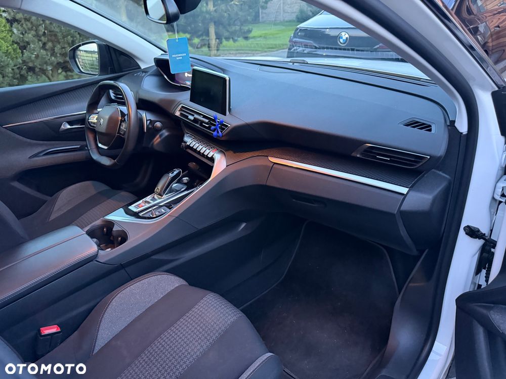 Peugeot 5008 BlueHDi 130 EAT8 Active - 25
