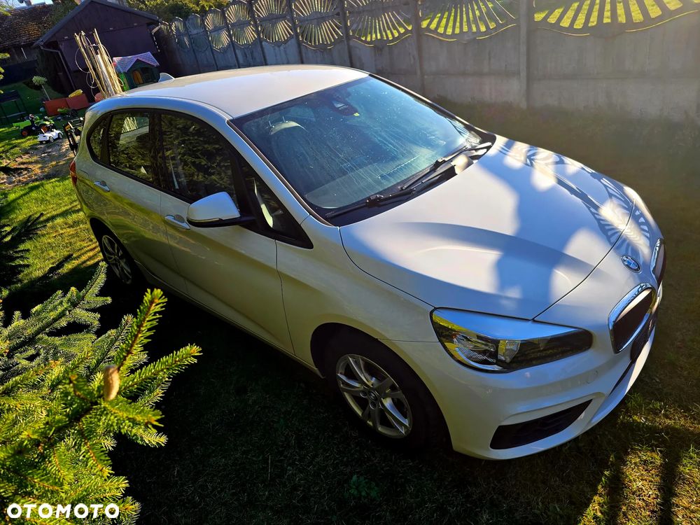 BMW Seria 2 216d - 23