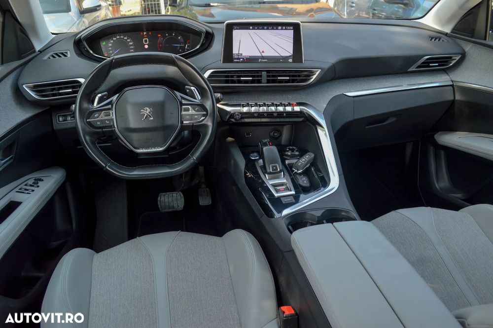 Peugeot 3008 BlueHDi 130 Stop & Start EAT8 Allure Business-Paket - 32