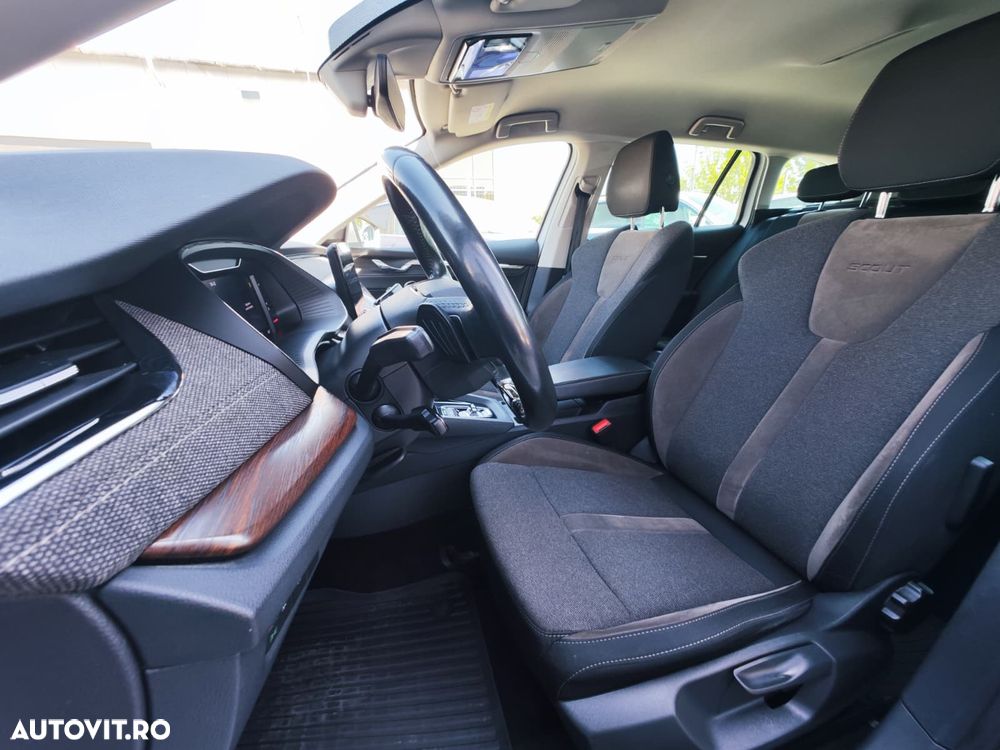 Skoda Octavia 2.0 TDI DSG 4X4 Scout - 14